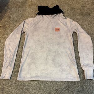 PICTURE Snow Mountain Gray Long Sleeve Shirt with Black Collar - Size S
